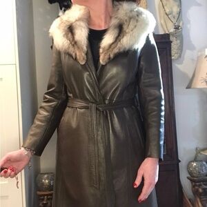 Vintage 1970’s leather and fur collar coat. Gorgeous!